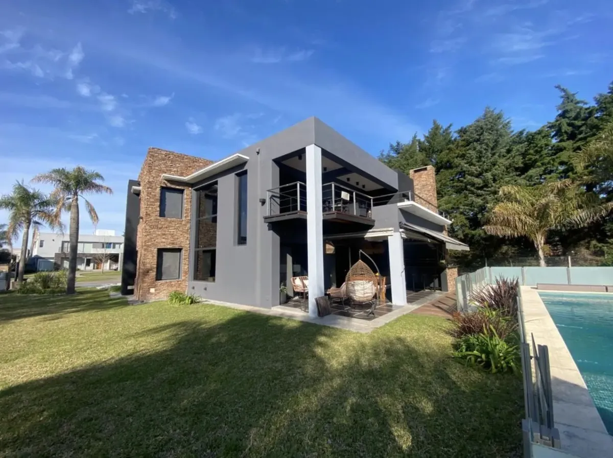 Casa de 4 quartos para alugar em Esteban Echeverría (Los Naranjos, Canning)