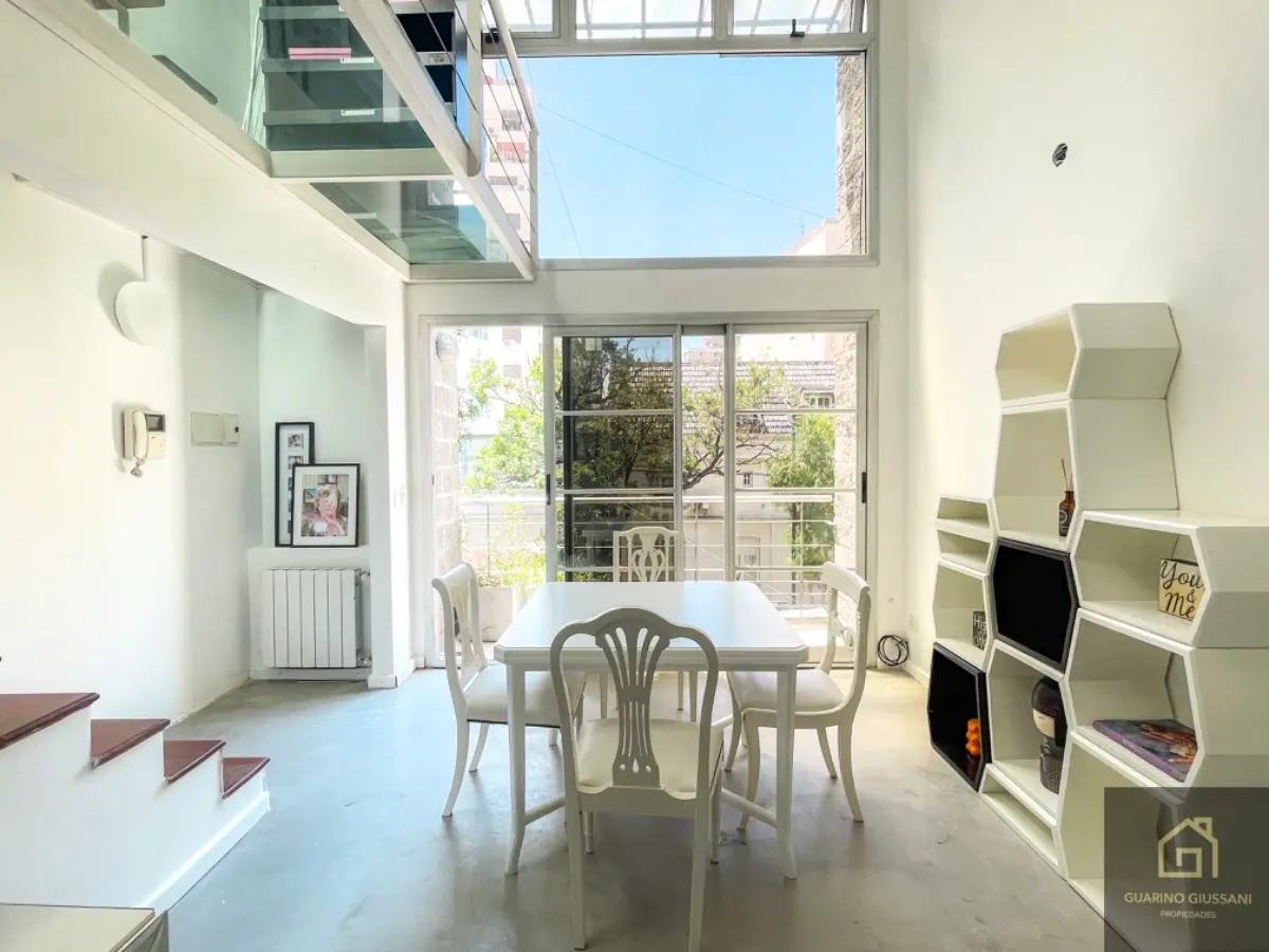 Departamento dúplex de 2 ambientes en Villa Ortúzar