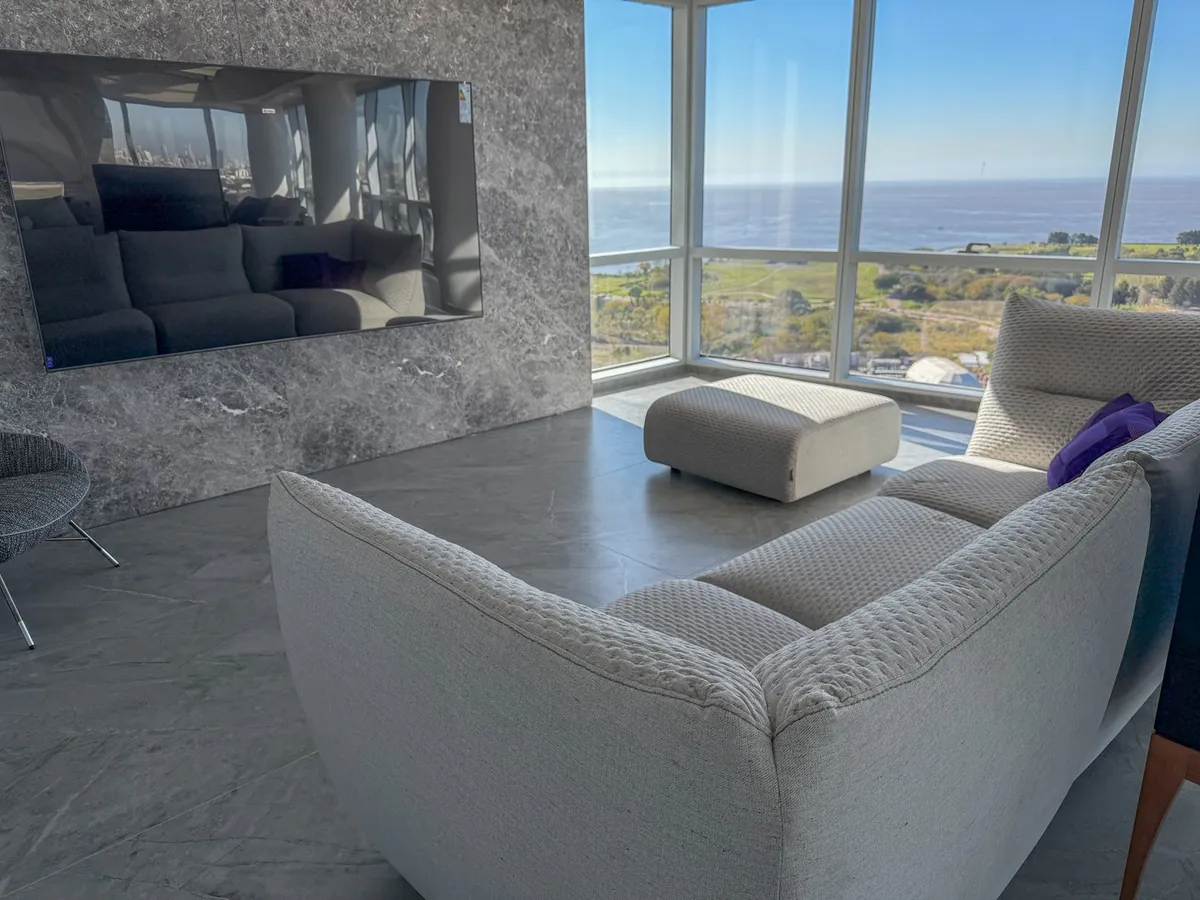 Triplex mobiliado com 4 dormitórios em Vicente López