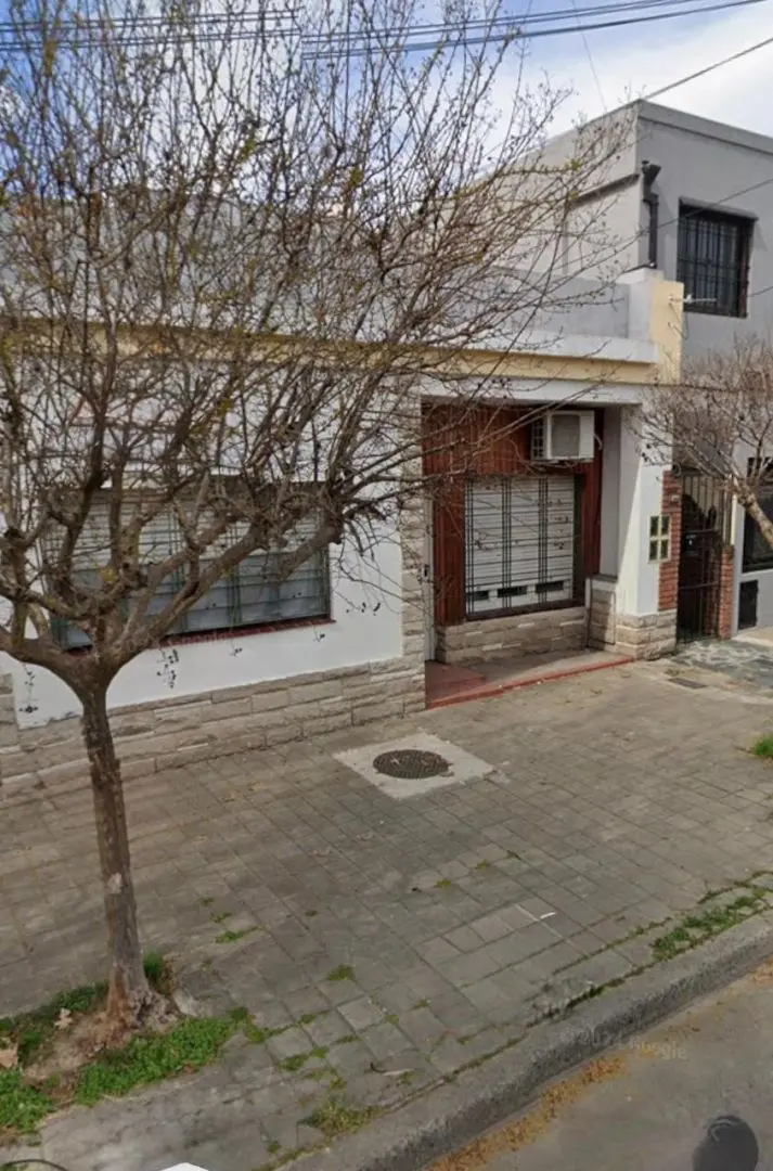 PH de 3 ambientes con patio y terraza en Bernal, Quilmes