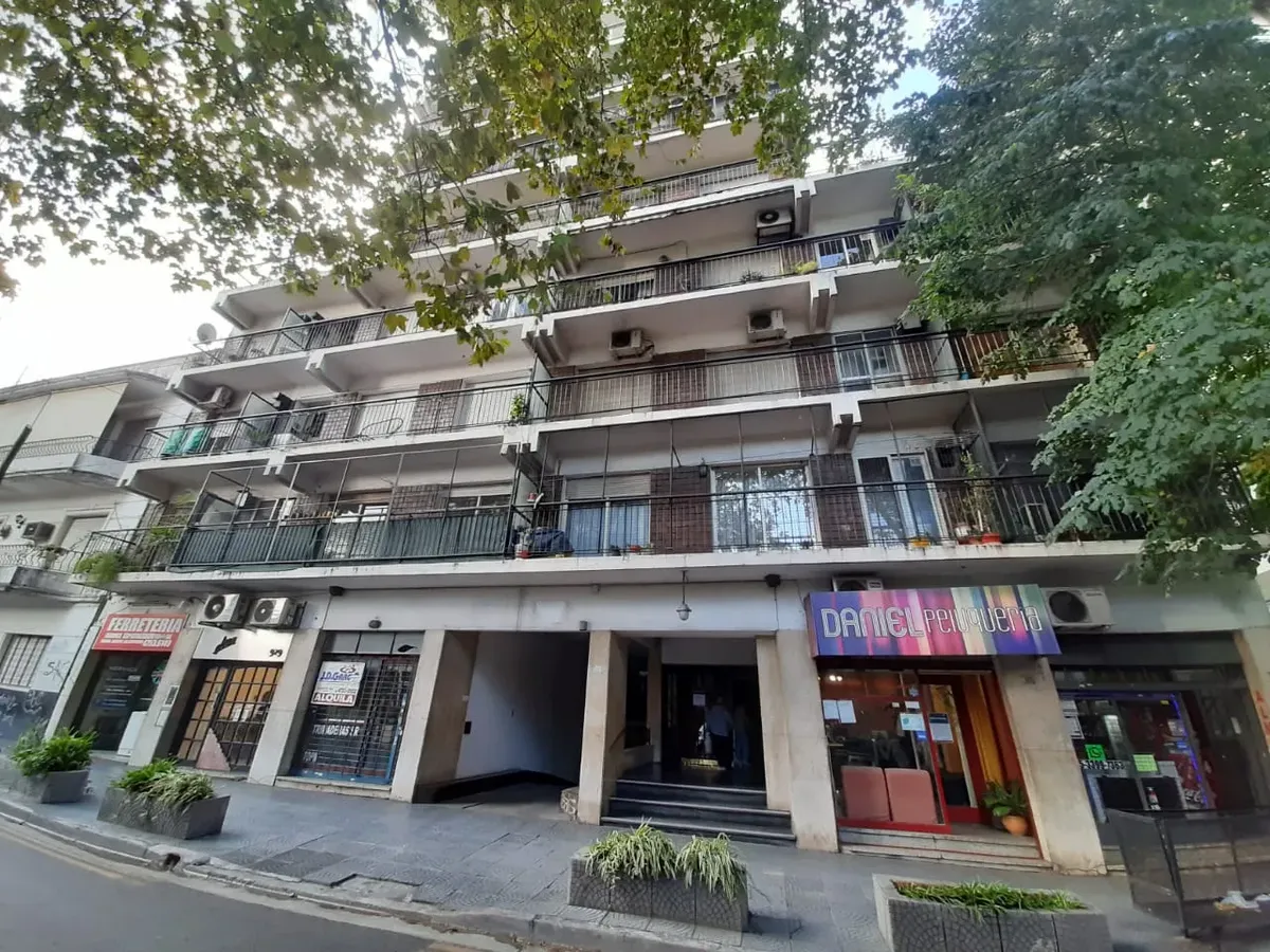 Departamento de 1 dormitorio con balcón en San Martín Centro