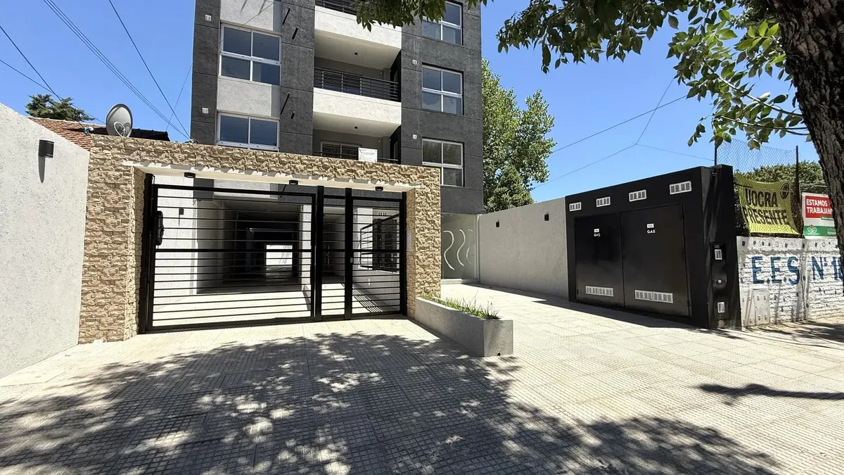 Kitnet novo (nunca habitado) em Esteban Echeverría