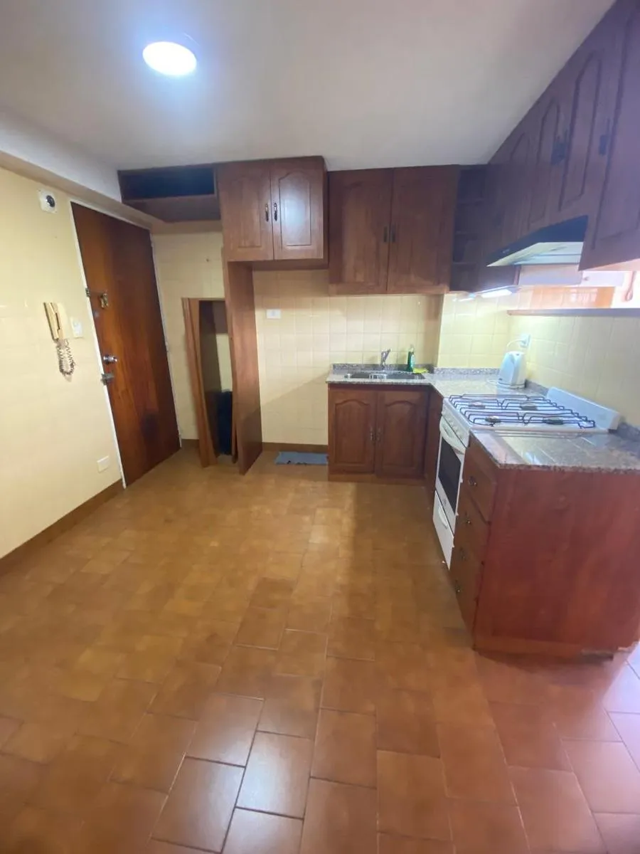 Квартира с 2 спальнями и парковочным местом в Quilmes