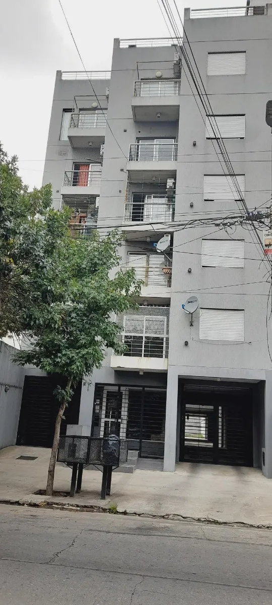 Departamento de 2 ambientes en alquiler en Morón Sur