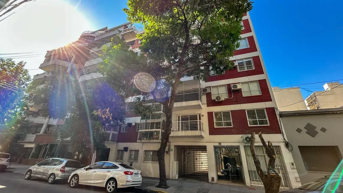 Monoambiente con balcón en Parque Chacabuco