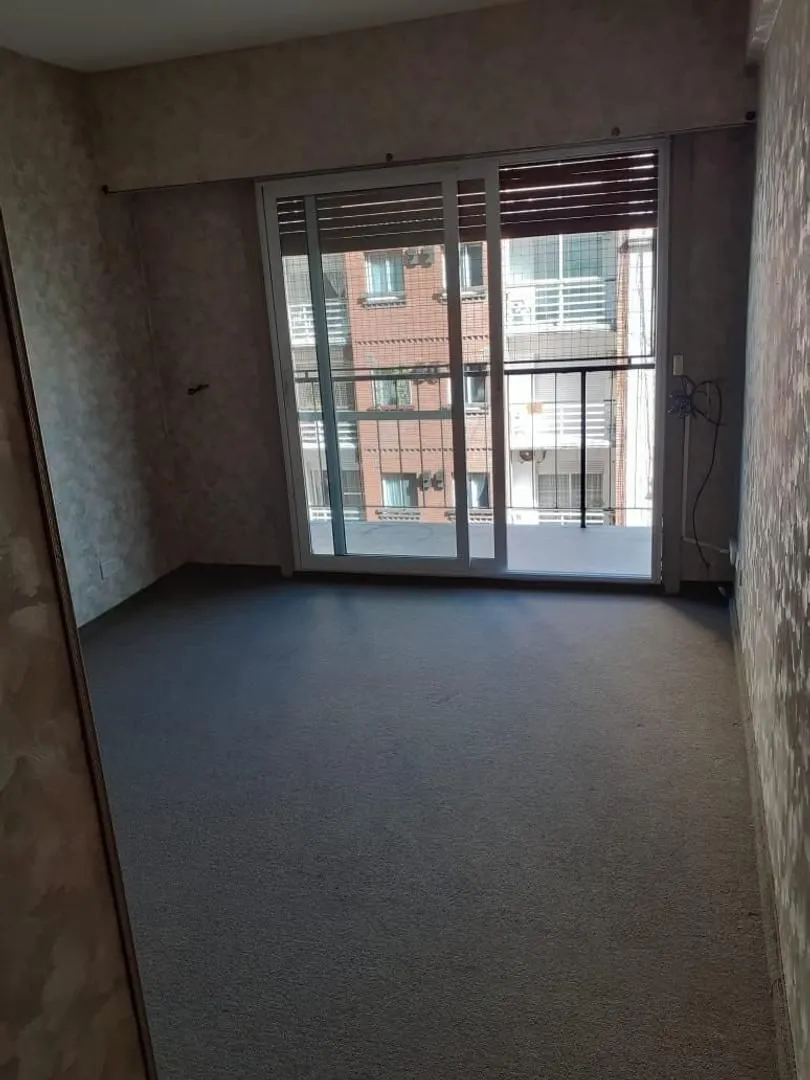 Apartamento de três quartos em Caballito
