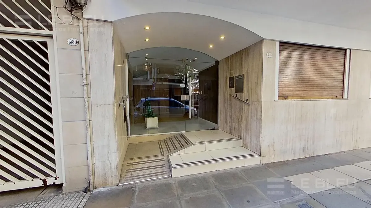 Studio apartment with low building fees in Recoleta