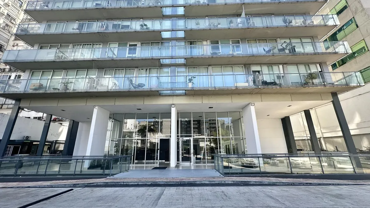 Apartamento de dois ambientes com 1 quarto e vaga de garagem em Olivos