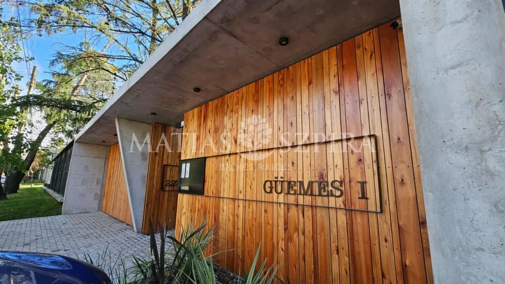 Apartamento de 4 ambientes em condomínio em Parque Leloir, Ituzaingó