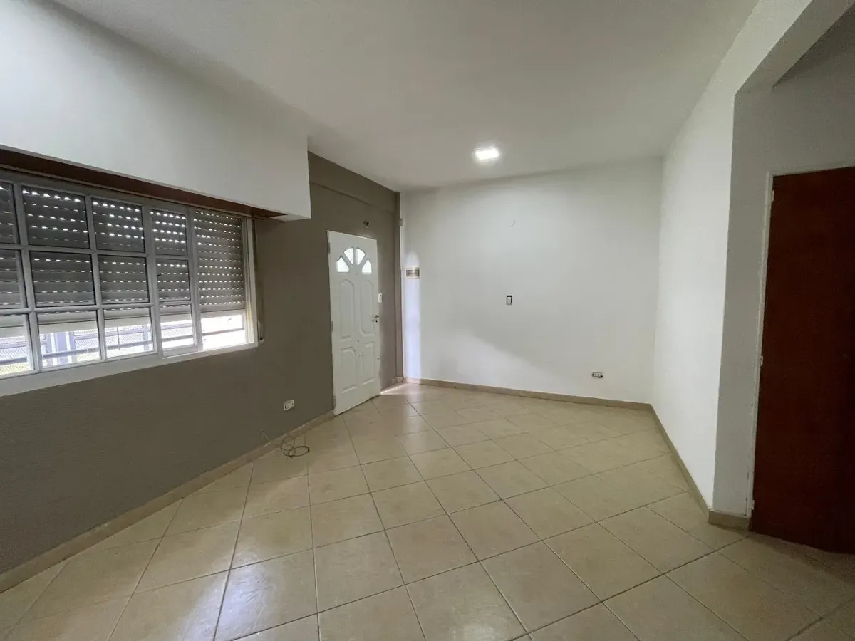 PH de 2 ambientes con 1 dormitorio en Castelar Norte