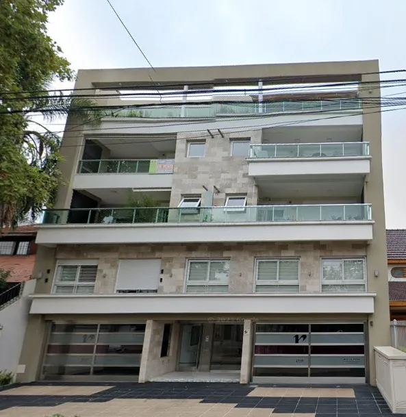 Квартира с 2 спальнями и балконом-террасой в Villa Devoto