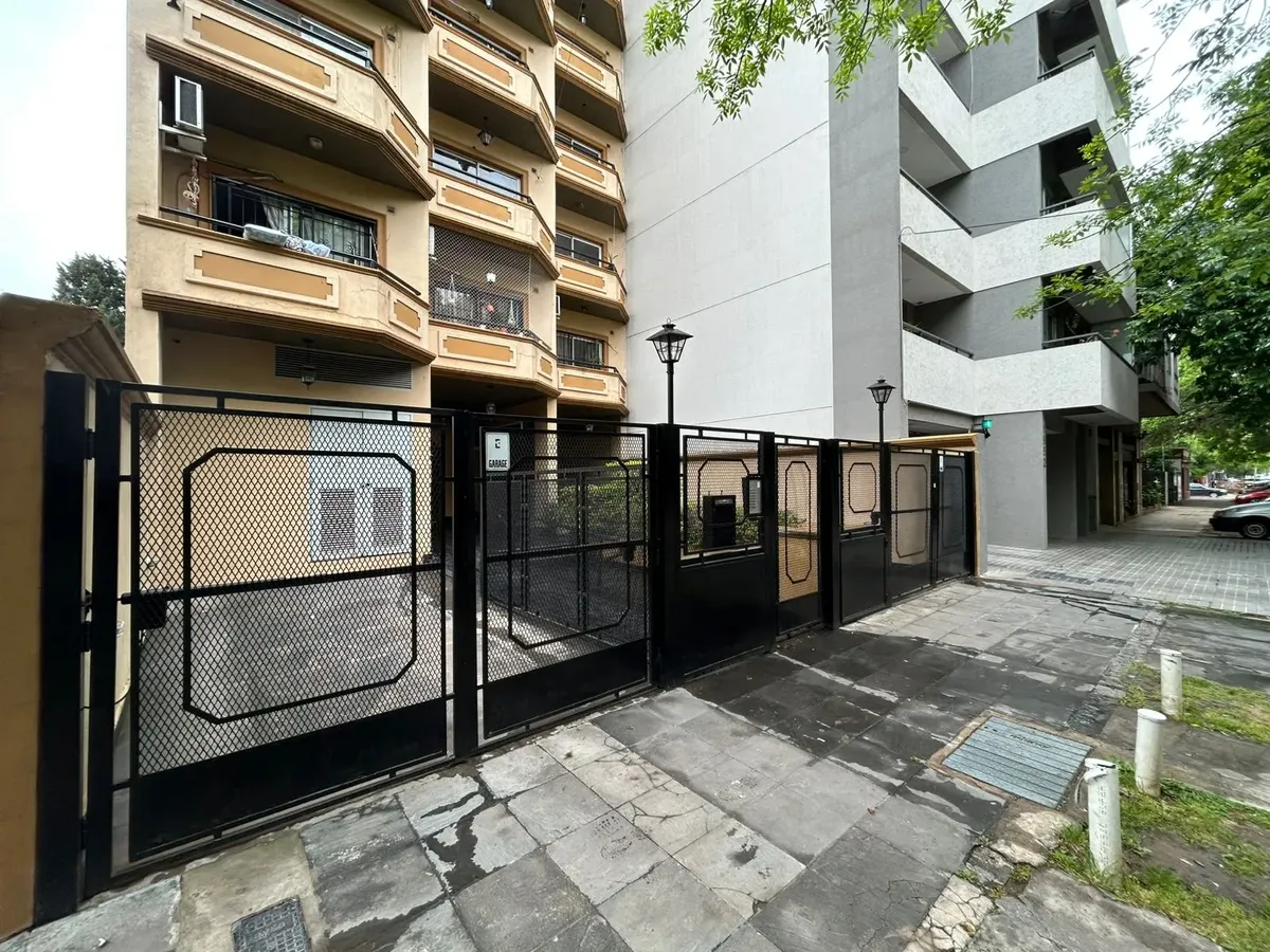 Departamento En Alquiler En Sarmiento Y Roca