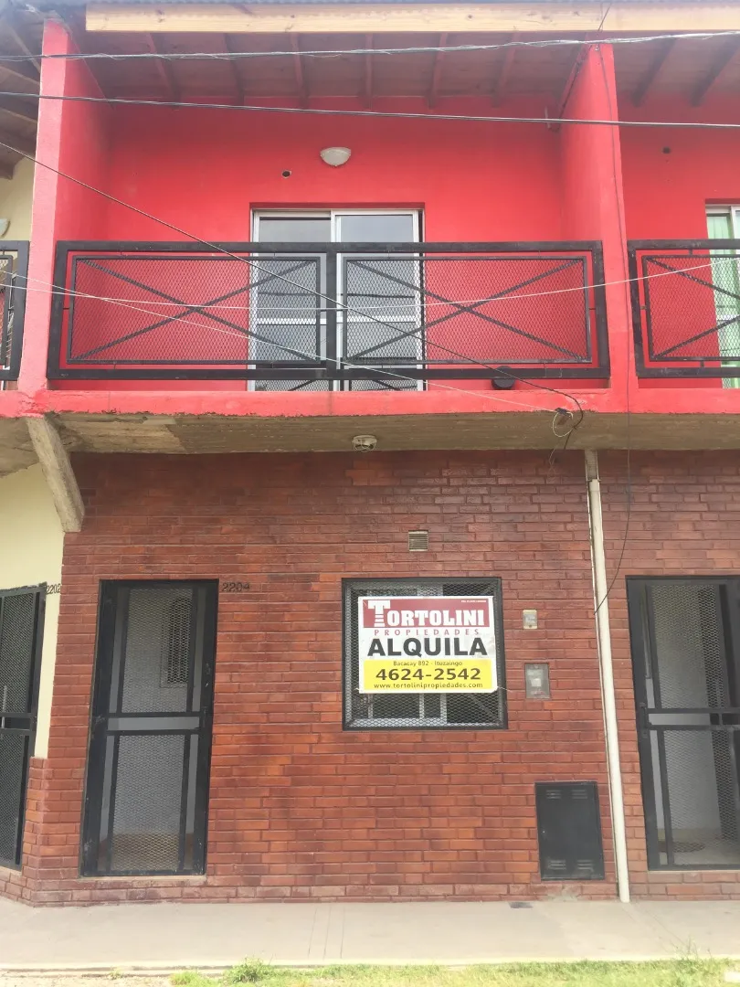 PH duplex de 2 ambientes com terraço em Ituzaingó Norte