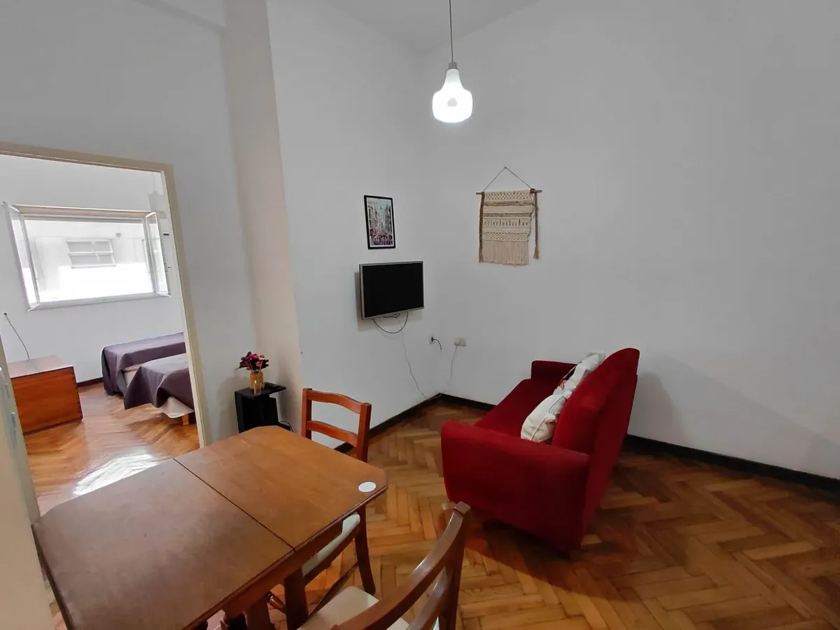 Departamento amoblado de 2 ambientes con 1 dormitorio en Constitución