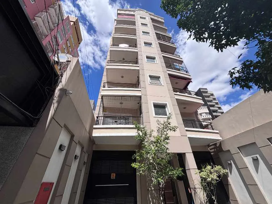 Departamento de 2 ambientes en alquiler en Lanús Este