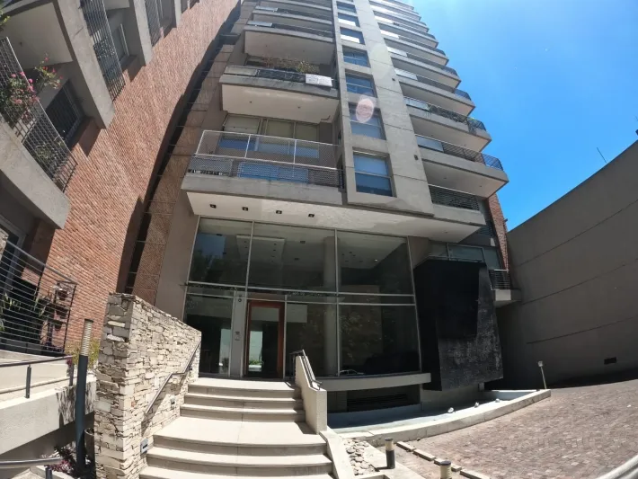 Departamento de 2 ambientes al frente en Ramos Mejía