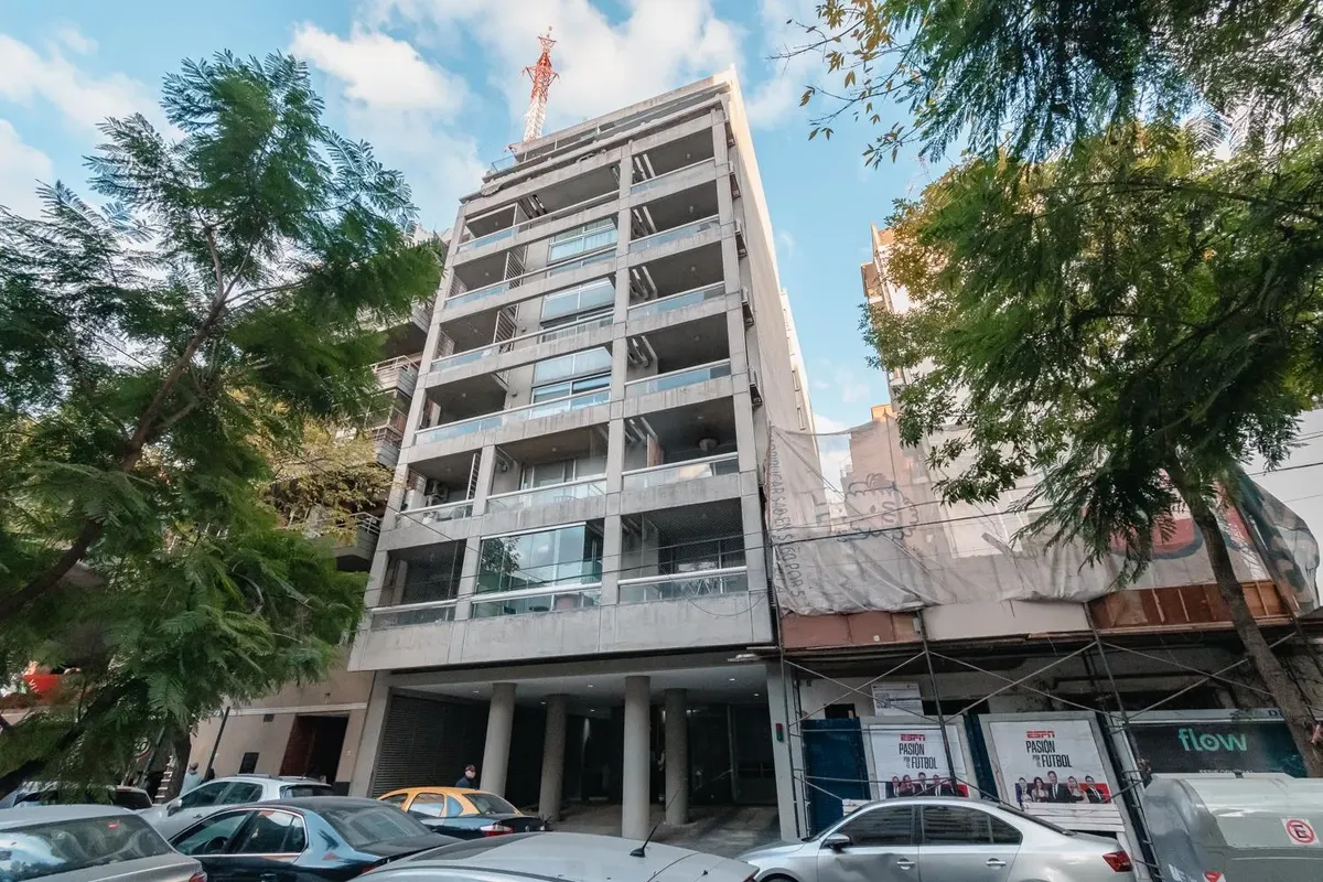 Equipped studio apartment with parking in Belgrano