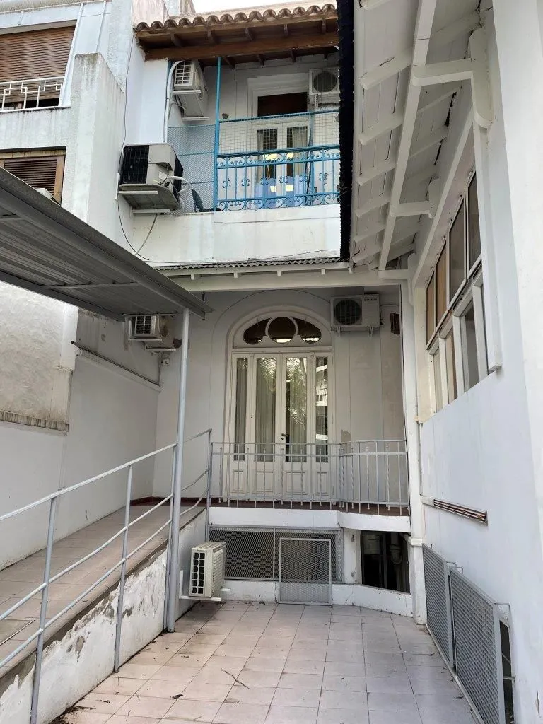 Apto todo destino com 8 dormitórios em Belgrano