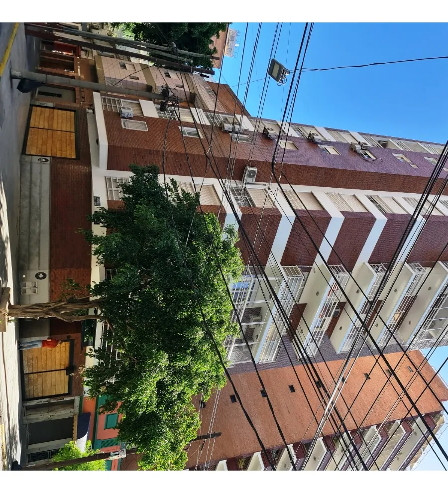 Two-bedroom three-room apartment in Lanús Oeste