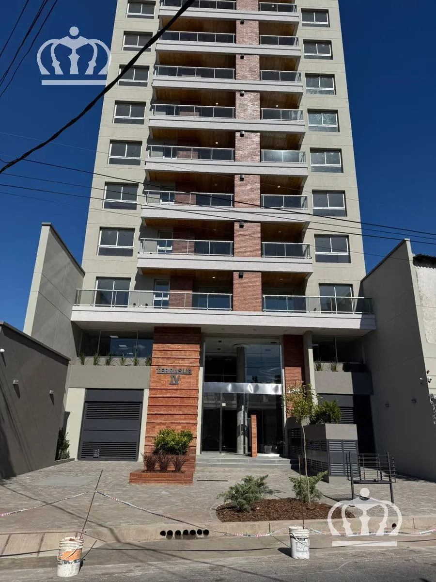 Apartamento novo de dois ambientes com 1 dormitório em Lanús