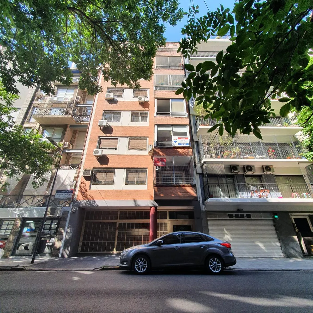 Apartamento de três ambientes com terraço em Belgrano