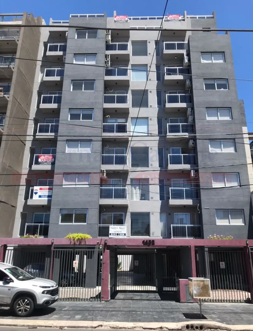 Квартира с 1 спальней, балконом и парковочным местом в Morón