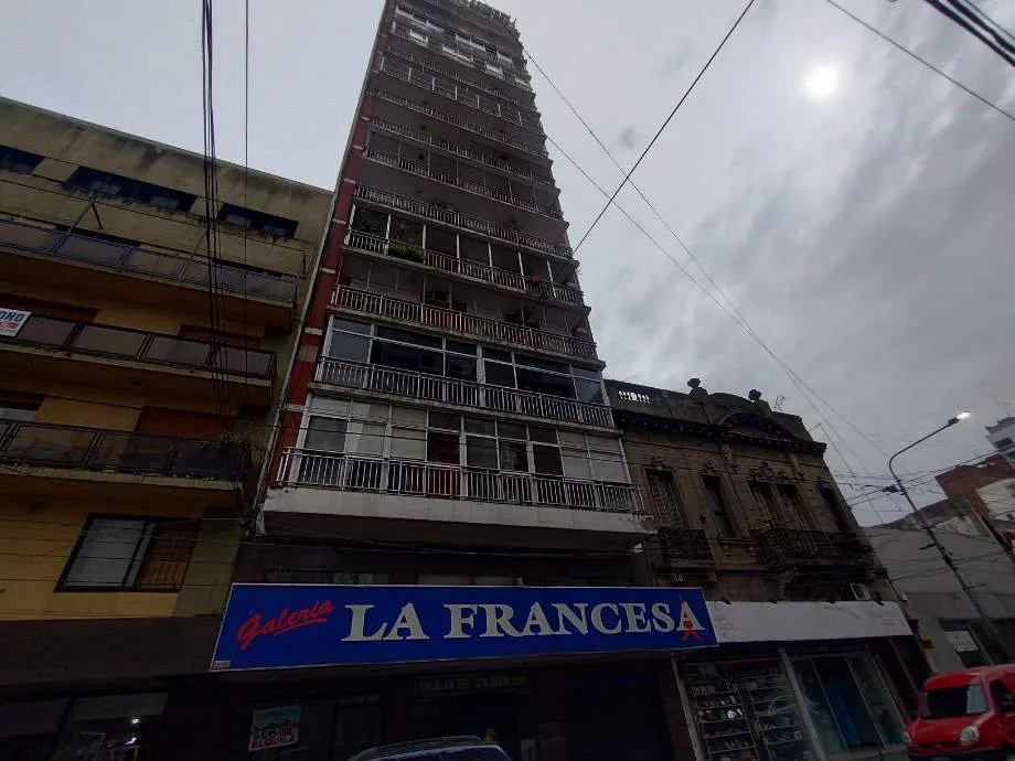 Apartamento de três quartos em Quilmes Centro