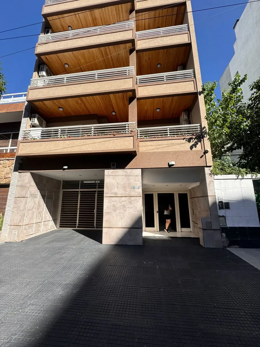 Apartamento de 3 ambientes com varanda e churrasqueira em Liniers