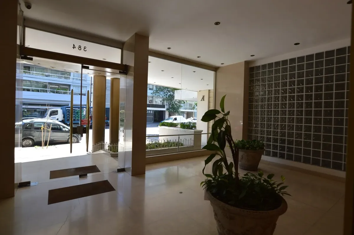 One-bedroom, street-facing apartment in Caballito