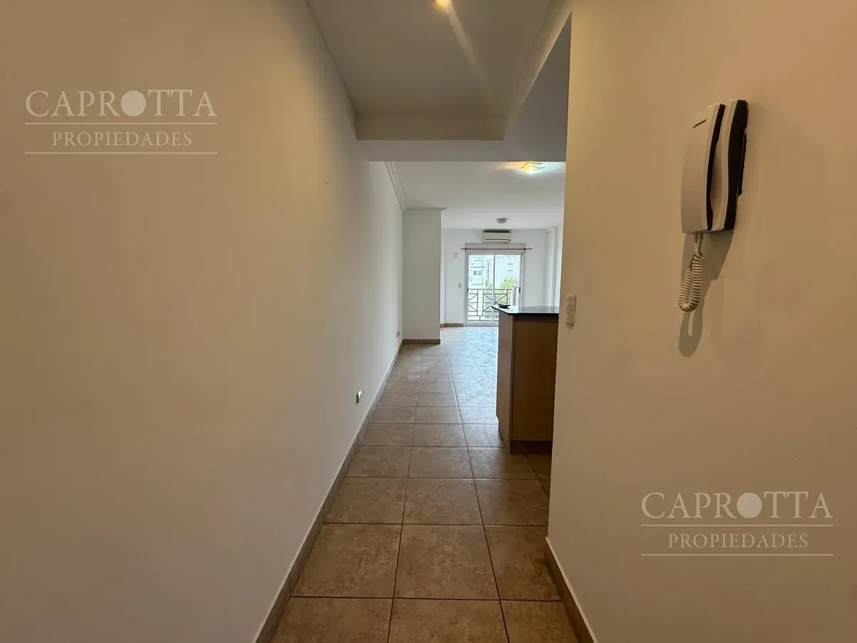 Monoambiente con balcón en Villa Santa Rita