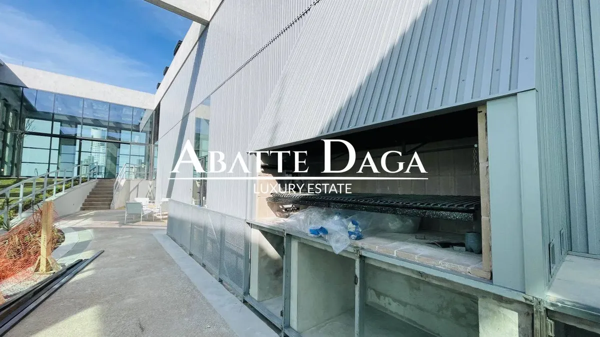 Kitnet mobiliada e equipada com varanda em Puerto Madero