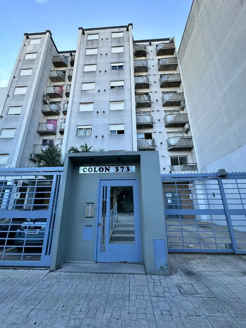 Departamento de 2 ambientes en Morón Centro