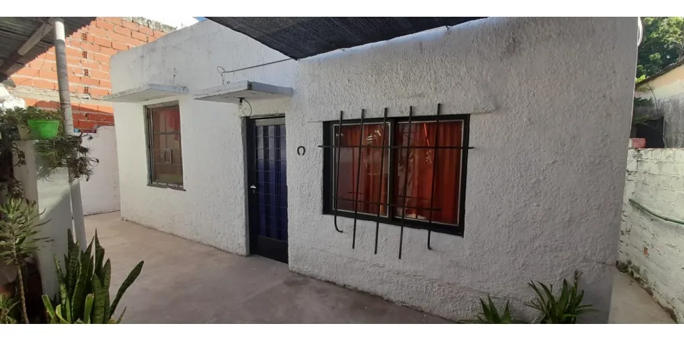 Casa em complexo habitacional com 1 dormitório no Ituzaingó Norte