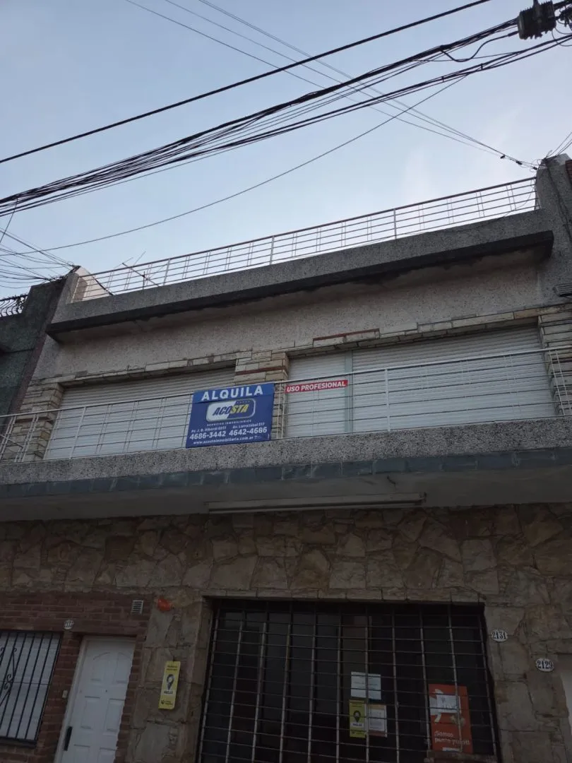 PH de três ambientes com 2 dormitórios em Mataderos