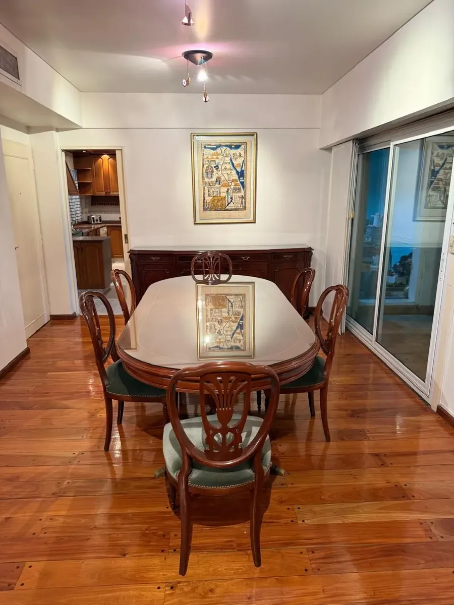 Трёхкомнатная квартира 140 m² на улице в Villa Devoto
