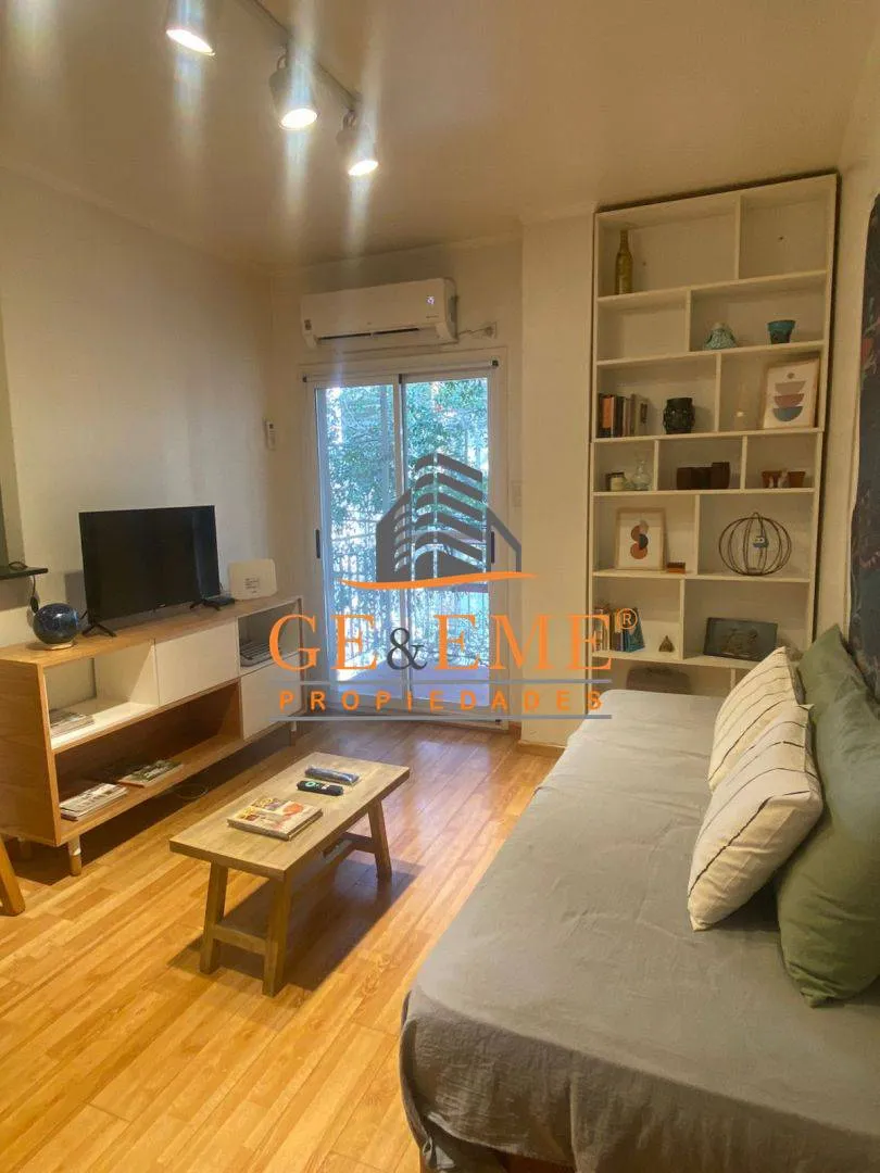 Departamento de 2 ambientes con balcón en Almagro