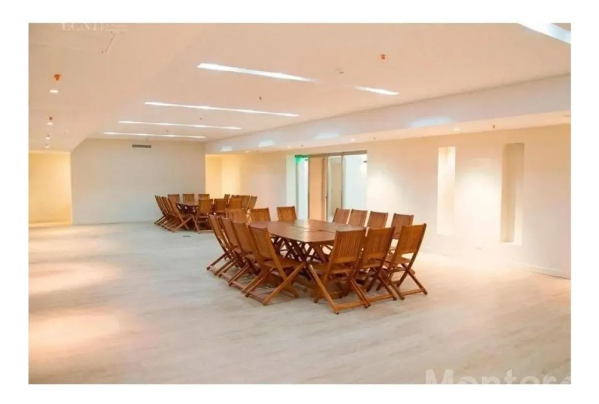 Kitnet de 50 m² em Chacarita, com varanda e vista aberta