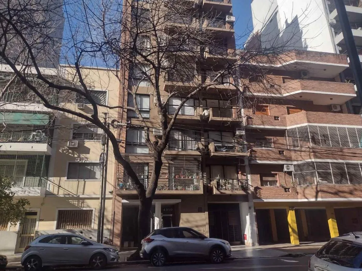 Departamento de 2 ambientes con balcón y cochera en Villa Urquiza