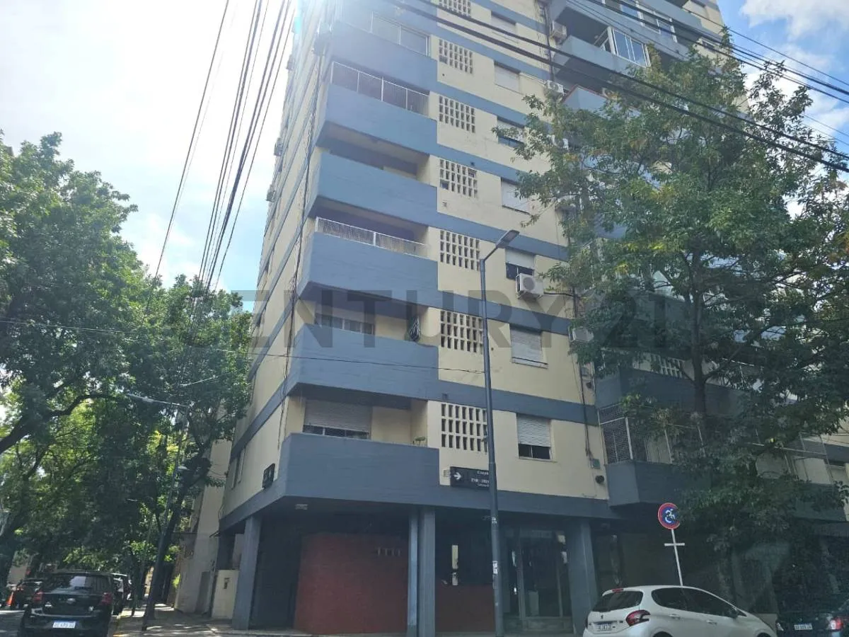 Two-bedroom apartment with balcony in Núñez