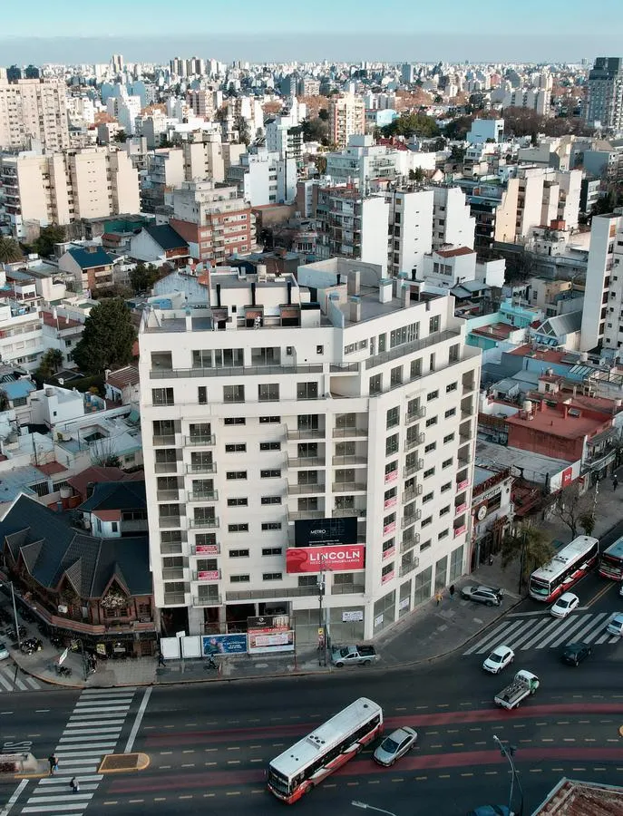 Two-room apartment with balcony in Agronomía