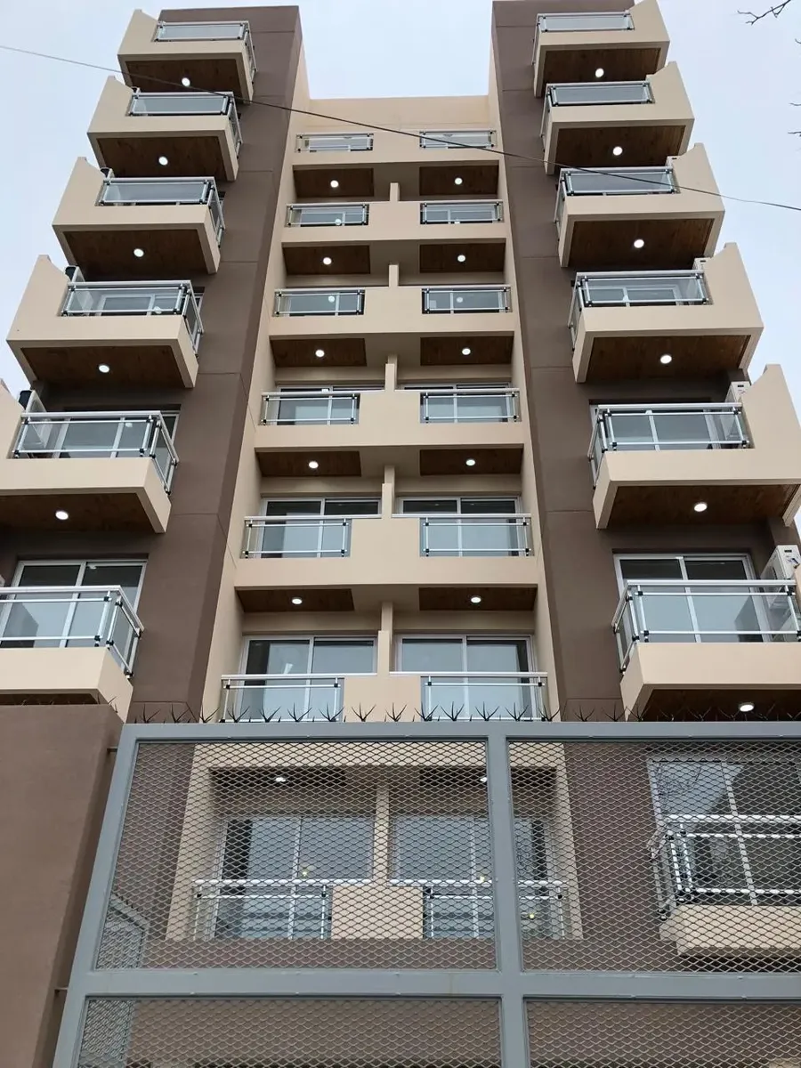 Departamento de 2 ambientes con aire acondicionado en Morón