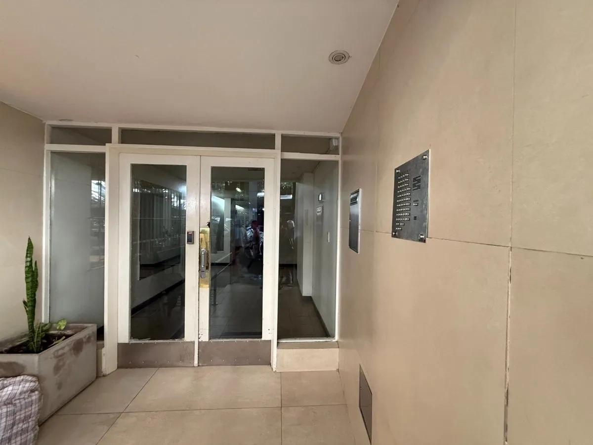 Refurbished one-bedroom apartment with balcony in Recoleta