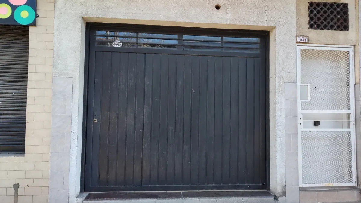 Two-bedroom first-floor apartment on a corner in La Matanza