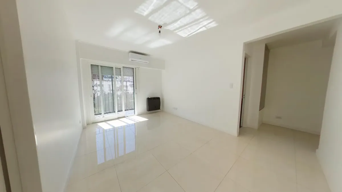 Departamento de 3 ambientes en Belgrano, 4to piso contrafrente en Conesa y Monroe