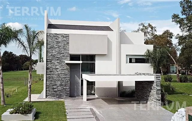 Four-bedroom house in Canning, St. Thomas Este