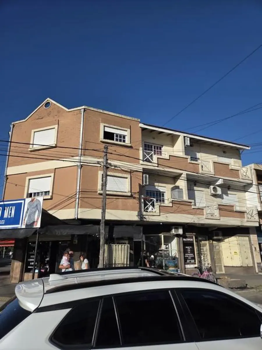 Departamento de 3 ambientes con balcón en Villa Bosch