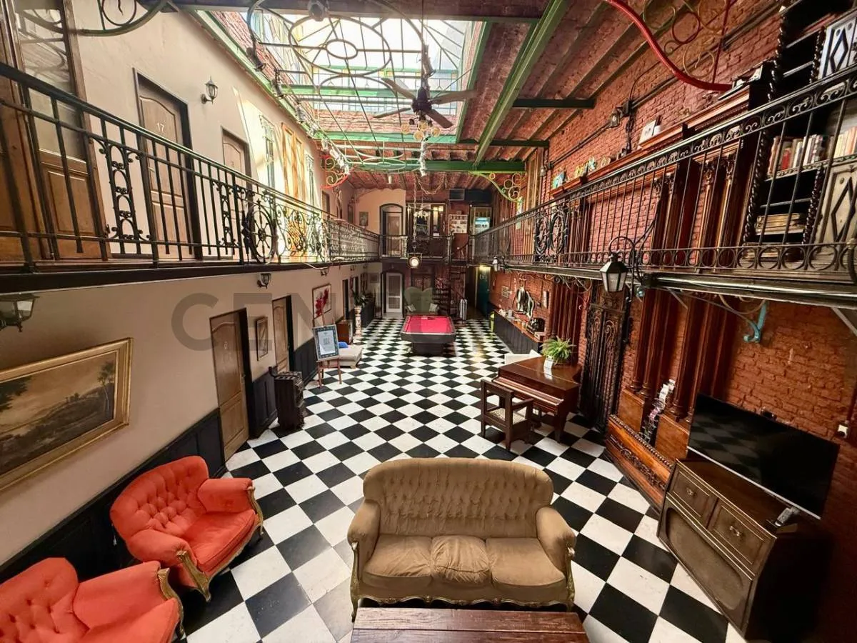 Hotel adaptado con estudios y habitaciones en Monserrat