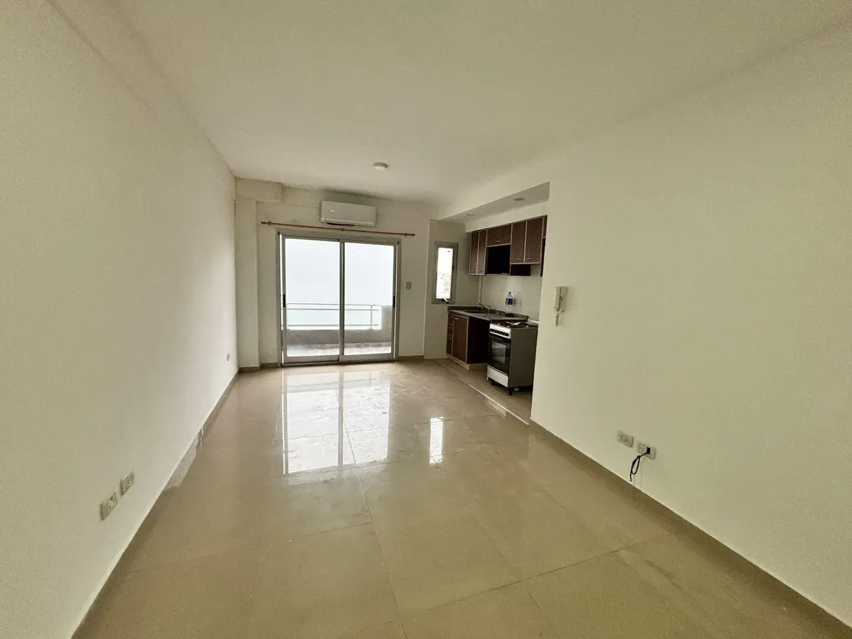 Departamento de 2 ambientes con balcón en Villa Santa Rita