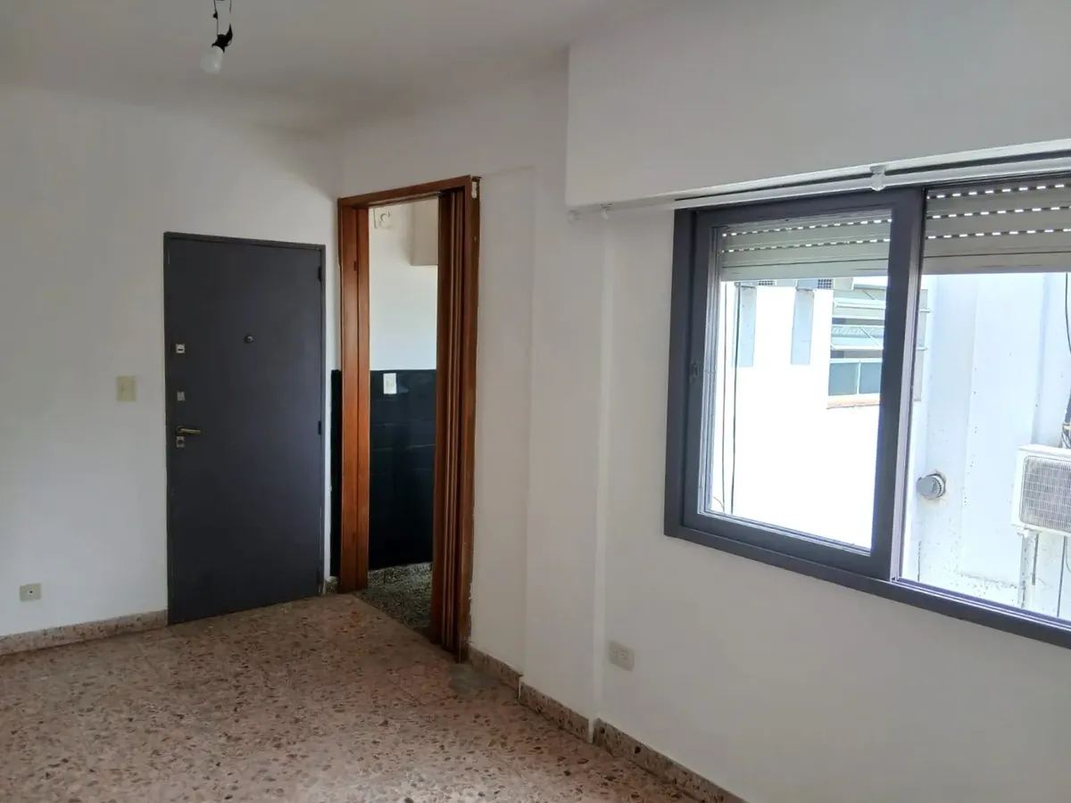 Departamento de 2 ambientes en alquiler en Ramos Mejía Centro