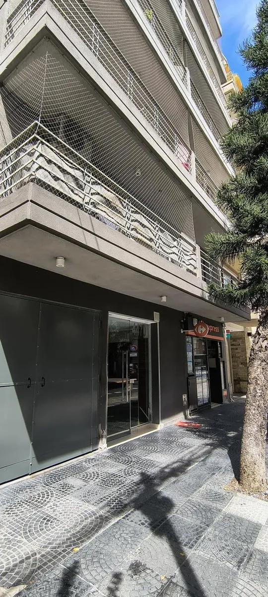 Divisible monoambiente con balcón al frente en Villa Urquiza